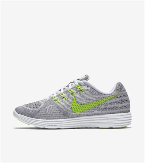 nike lunartempo 2 zwart|Women's Nike Lunartempo 2 'White & Volt.